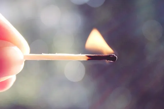 match 1063868 640 lucifer brandend