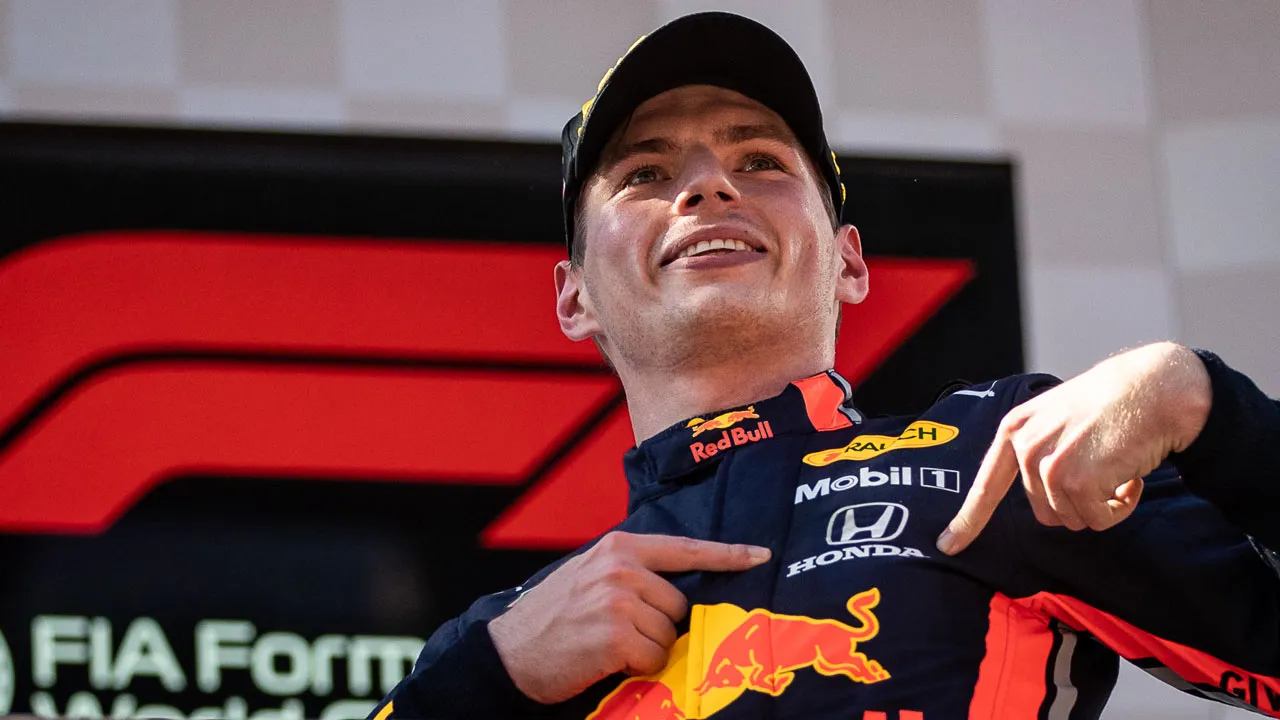 max verrstappen verlengt contract ap 1zt9xq94d1w11 hires jpeg 24bit rgb news