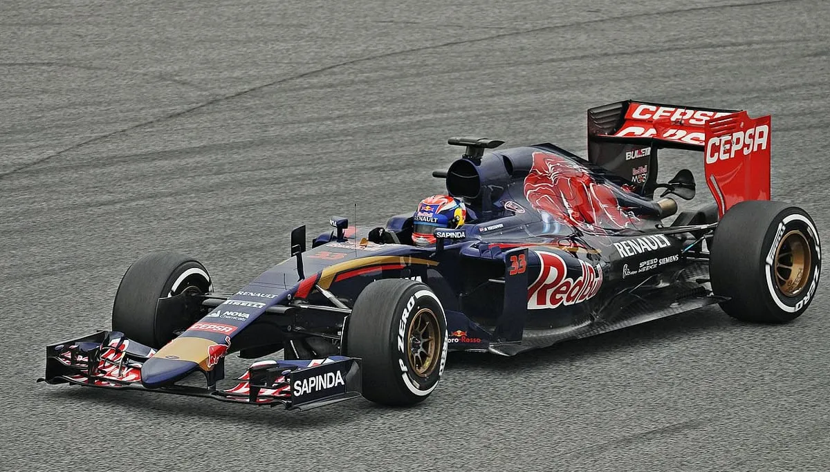 max verstappen toro rosso