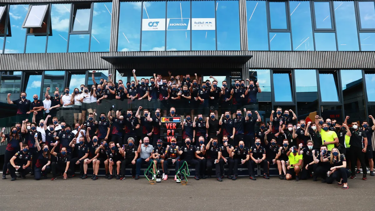 max verstappen wint gp stiermarken 2