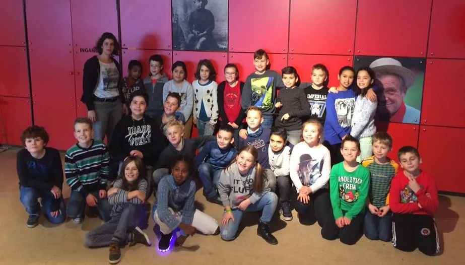 meiden op zoek naar toon yara bij toon thuis