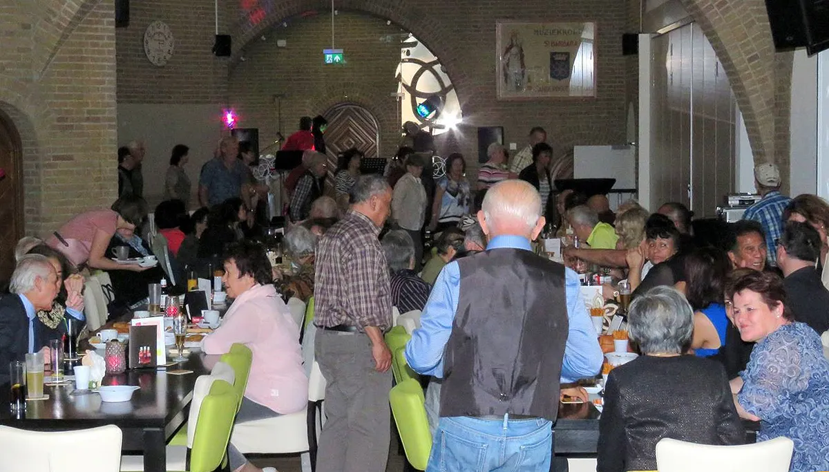 mfc matinee sanderbout