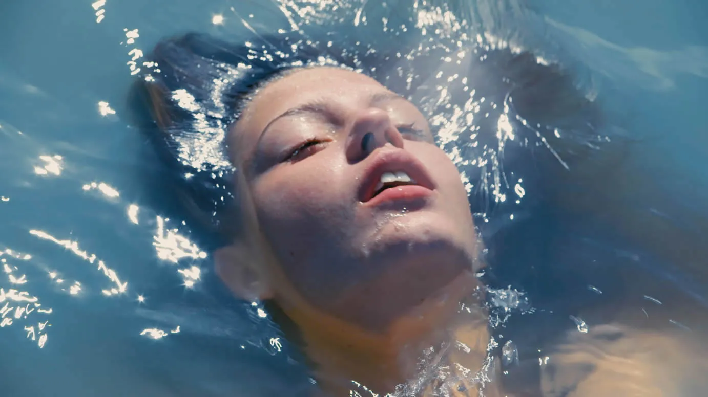 mk8lo08rhrstq6tfzwi4feoxp 0117 lavieadele 2