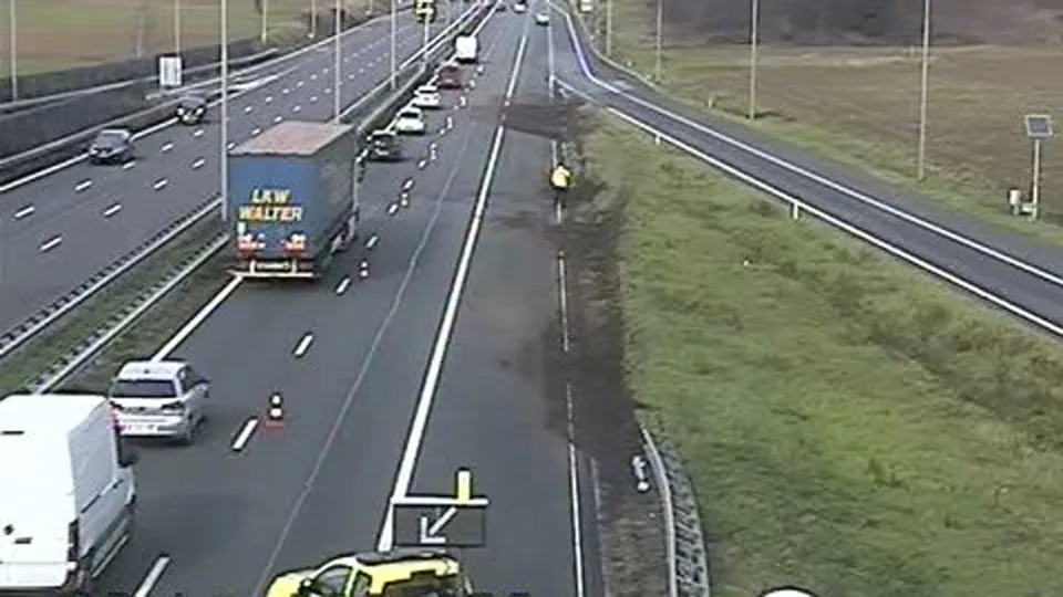 modderspoor op a2 bij urmond