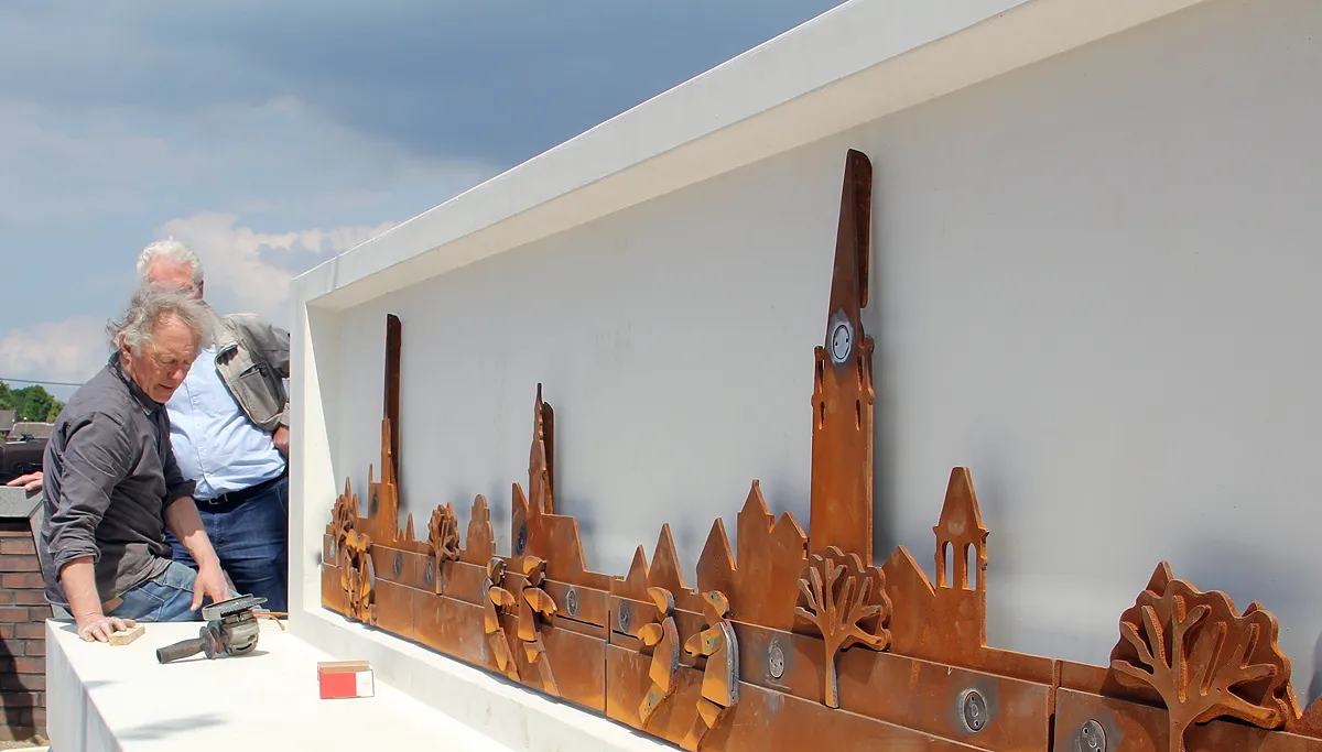 monument thur laudy panelen 2