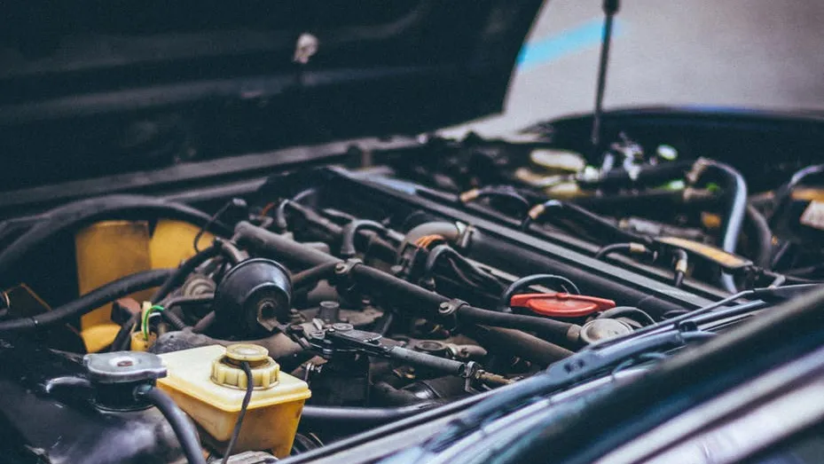 motor oudere auto cc0 via pexels