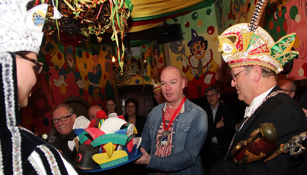 mutsenhoed sjohn smeets naar maarten lahaye prins arno iii en vorst frits i