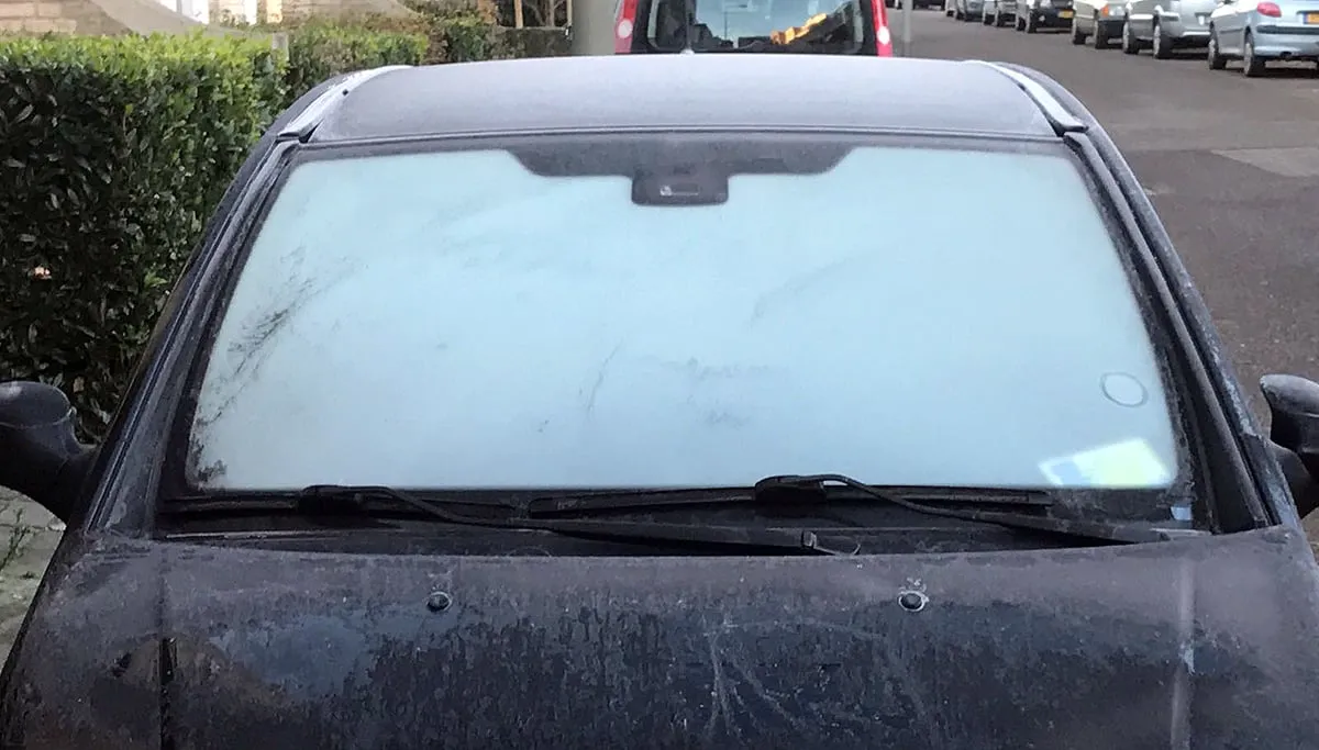 nachtvorst ijs autoruit bevroren autoruit