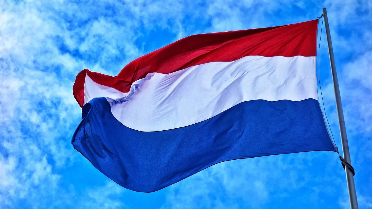nederlandse vlag cc0 via pixabay mabel amber