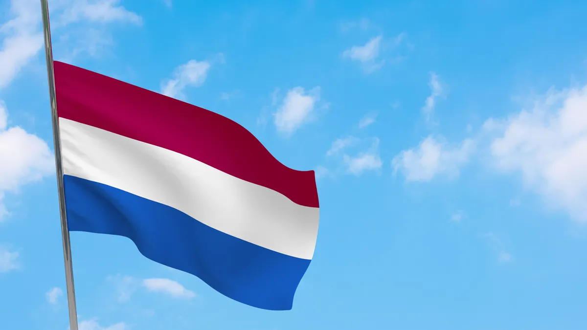 nederlandse vlag halfstok