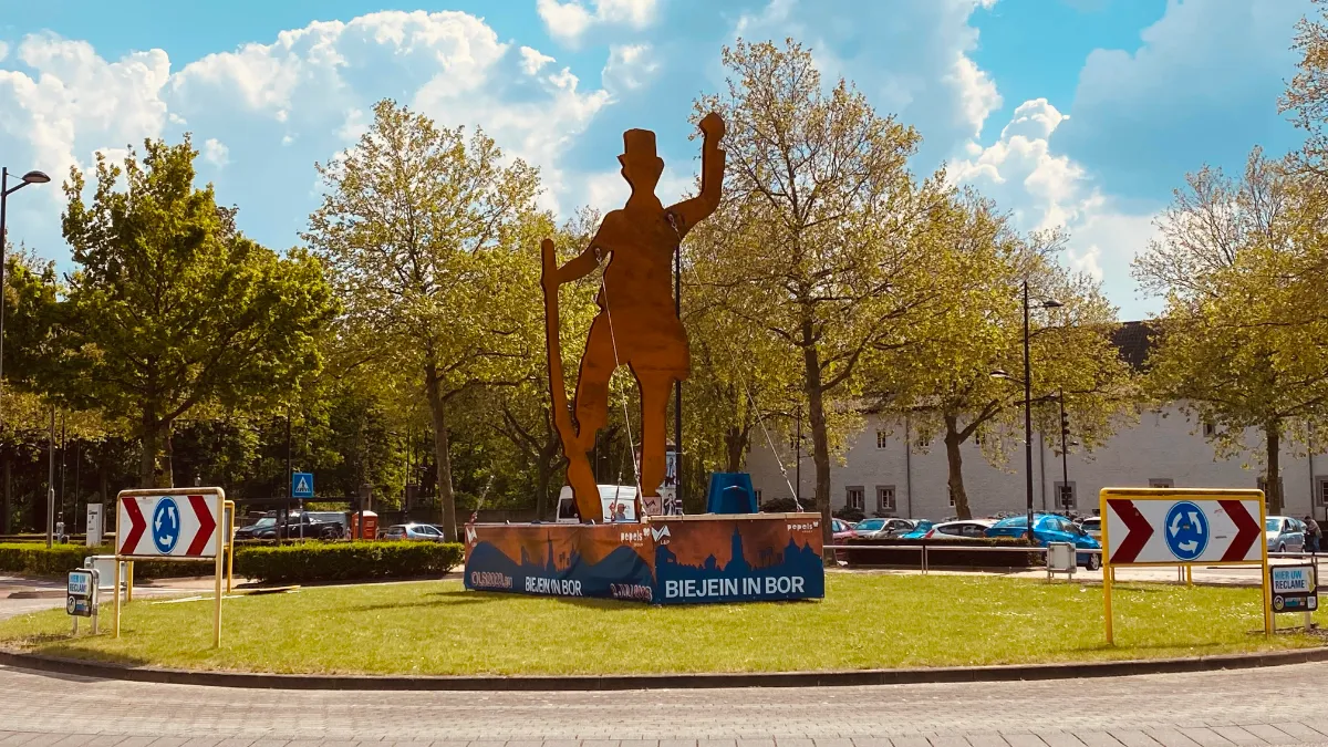 ols2023 dn um op rotonde in born