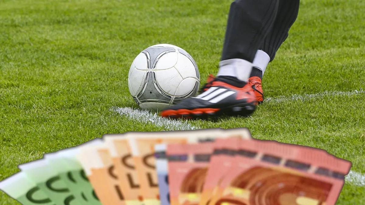 ondermijning crimineel gelds amateurvoetbal uittrap cc0 pixabay