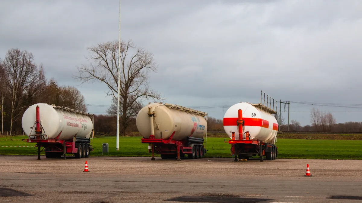 onderzoek verdachte tankopleggers opde vos 0