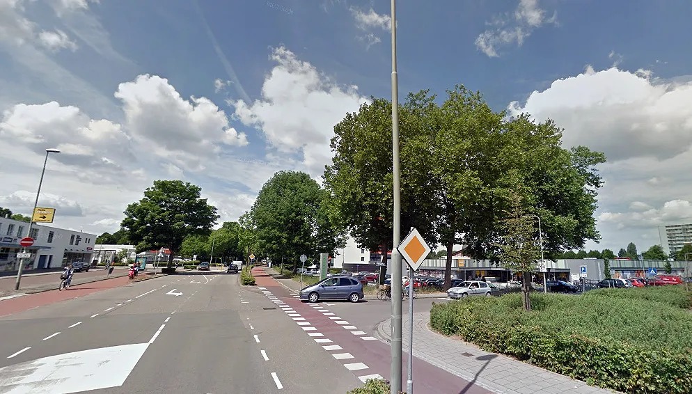 ongevalsplek scooter auto