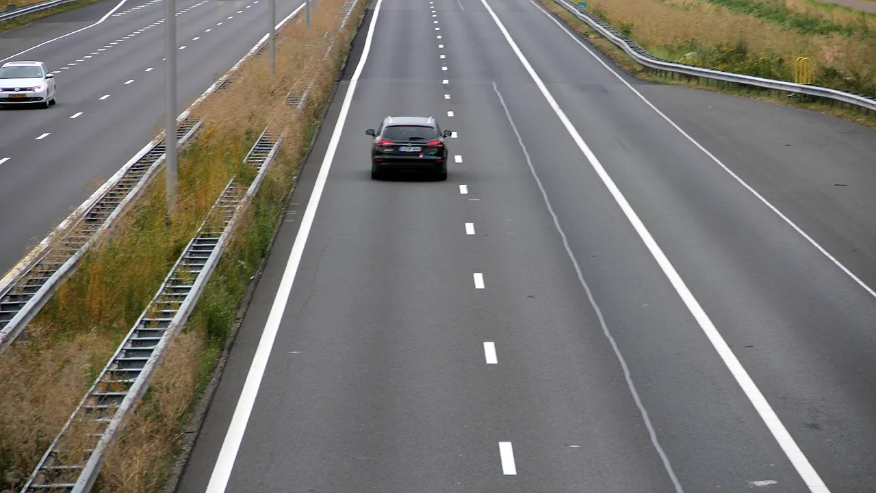 onnodig links rijden