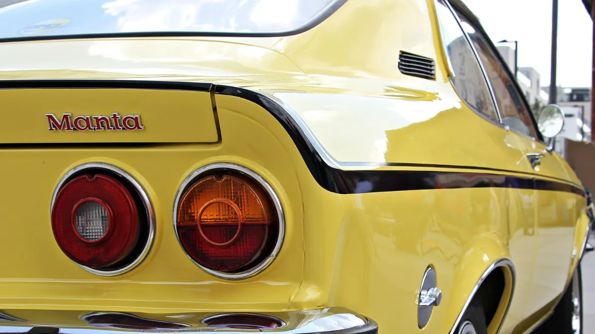 opel manta cc0 pexels pixabay 163213