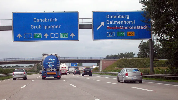 oqqkqtb0guwz340j0rou2e3al autobahn 2