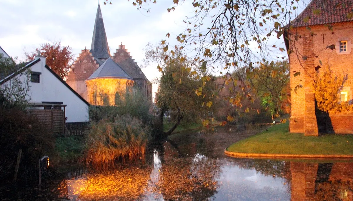 oude salviuskerkje allee 1b limbricht