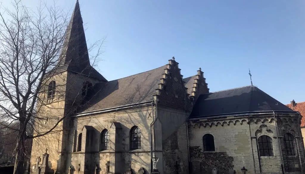 oude salviuskerkje limbricht