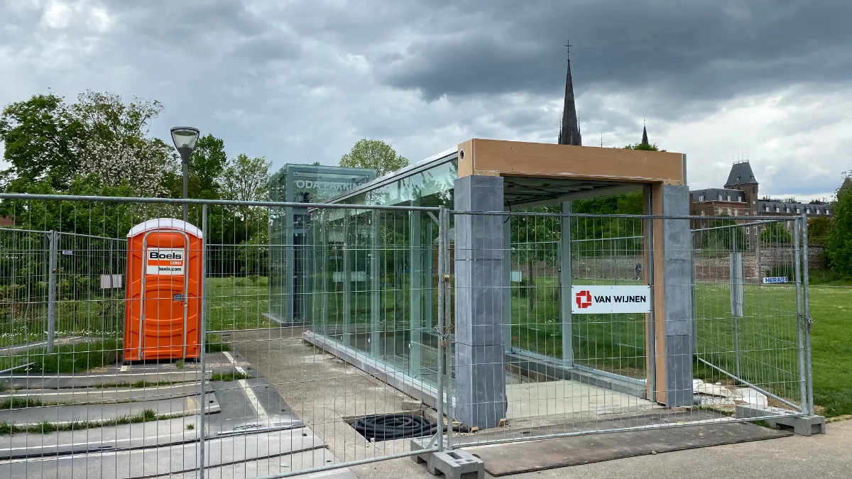 overkapping trap odaparking bij paardestraat