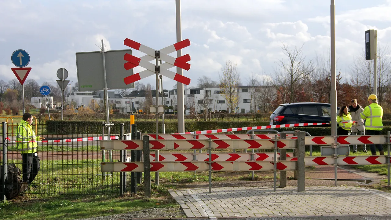 overweg raadskuilderweg opgeheven 6