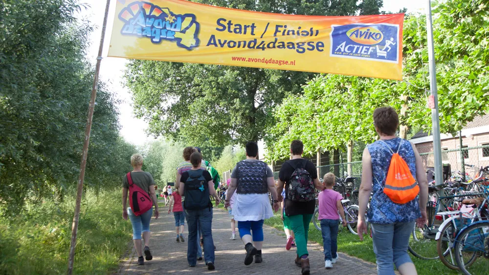 p7vpqflyx31uysug0jd7pew55 avondvierdaagse limbricht 2