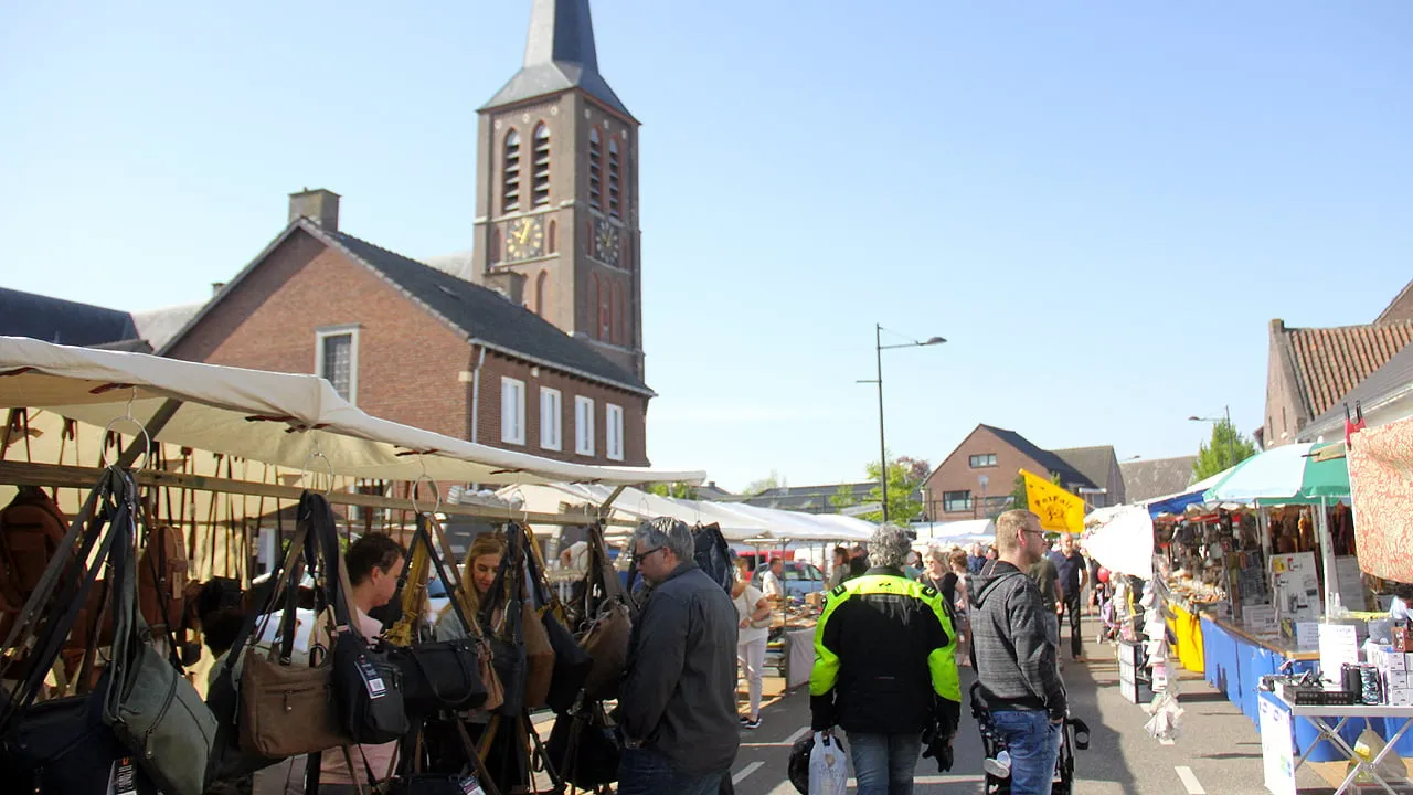 paasmarkt born 2019