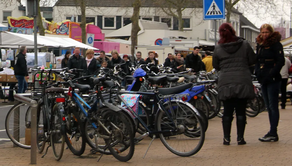 paasmarkt born jaarmarkt 2015