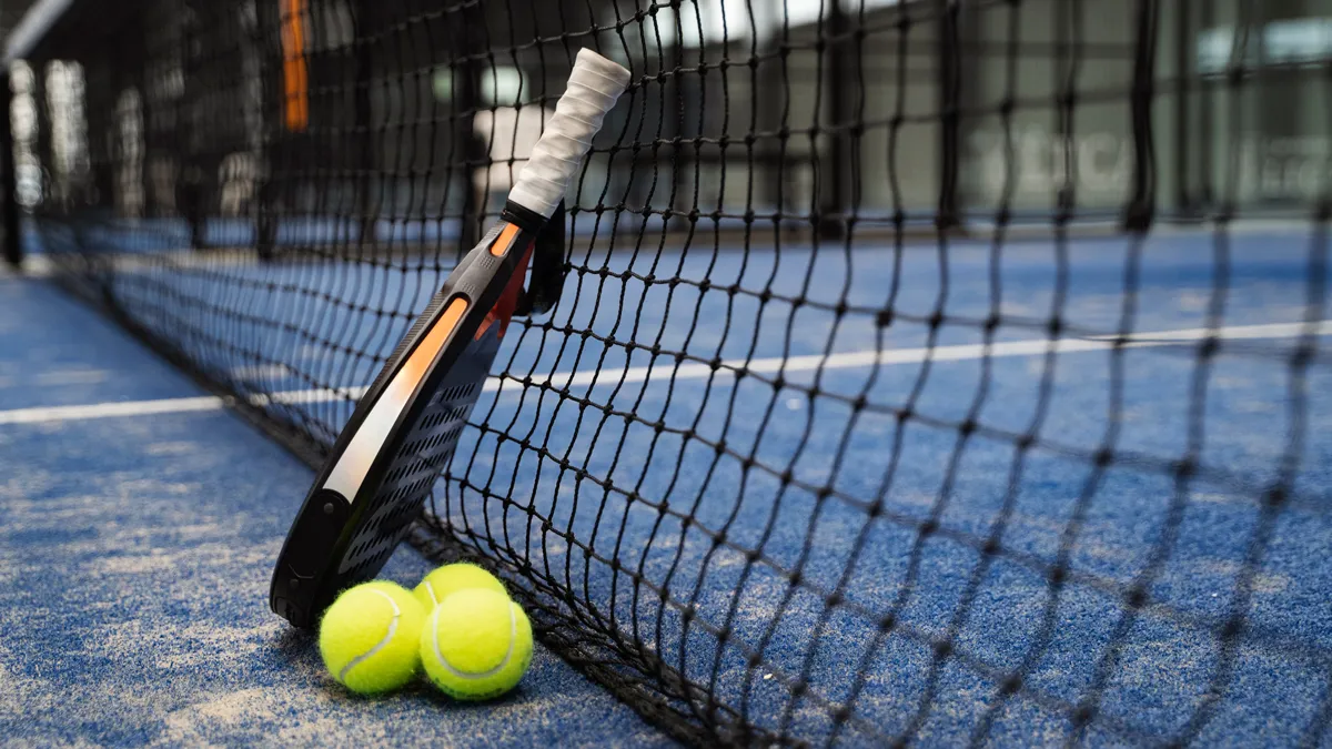 padelracket ballen net