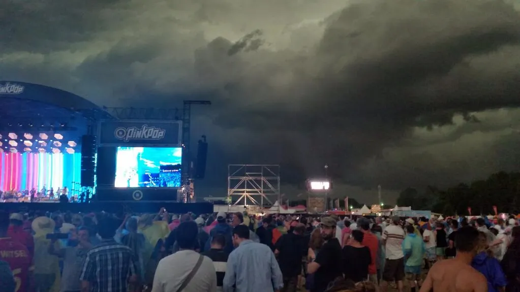 pdtr49q1nxjymv9kghf1lkxfi pinkpop 2014 noodweer op komst