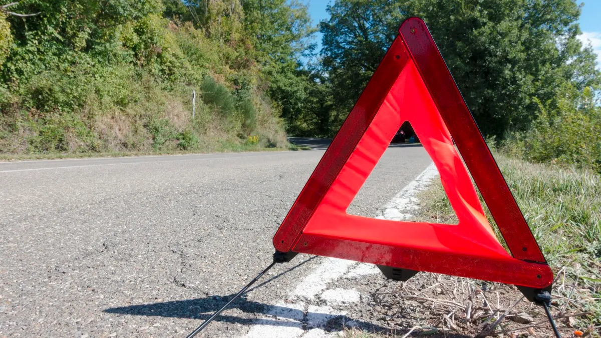 pech onderweg gevarendriehoek cc0 via pxhere