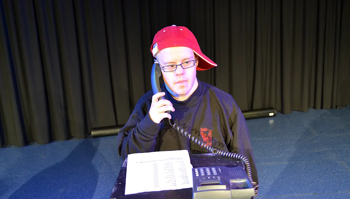 pergamijn 03 theater met een boodschap bij pergamijn in de week van zorg en welzijn 002