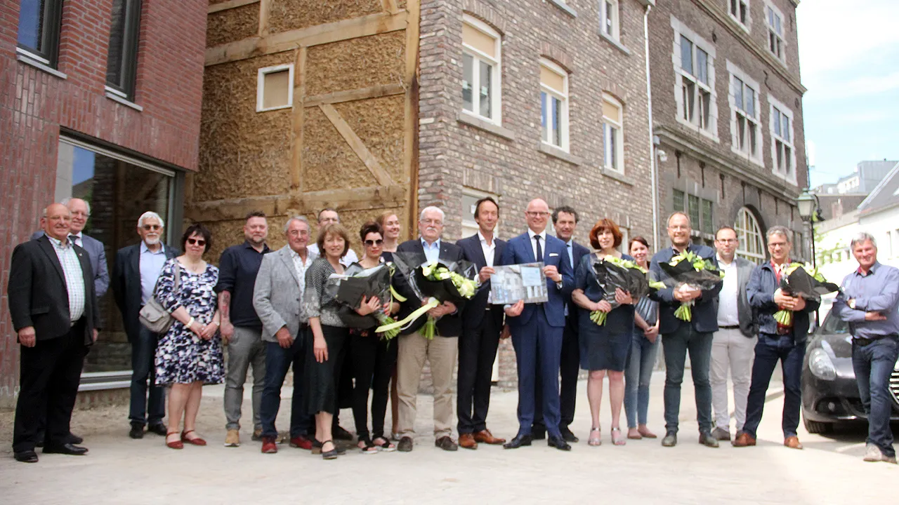 plakstraat opening 1
