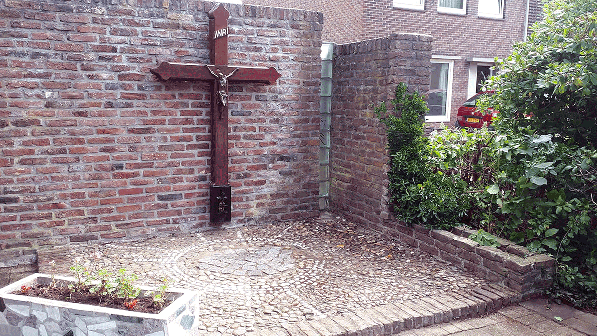 plantsoen dorpskruis overhoven 0