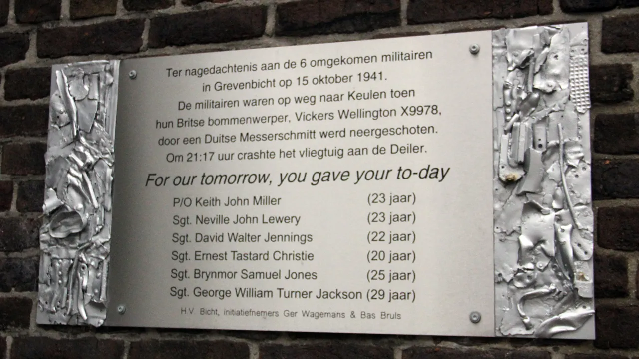 plaquette bemanning neergeschoten brits toestel