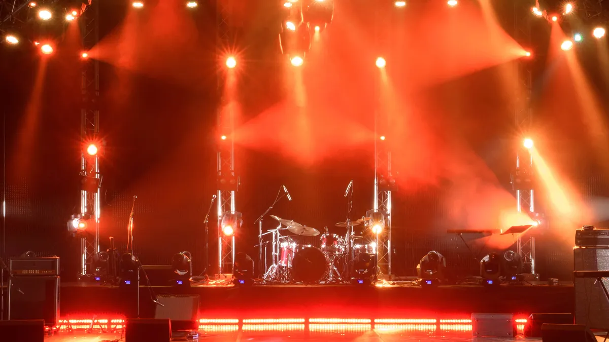 podium voor muziekband
