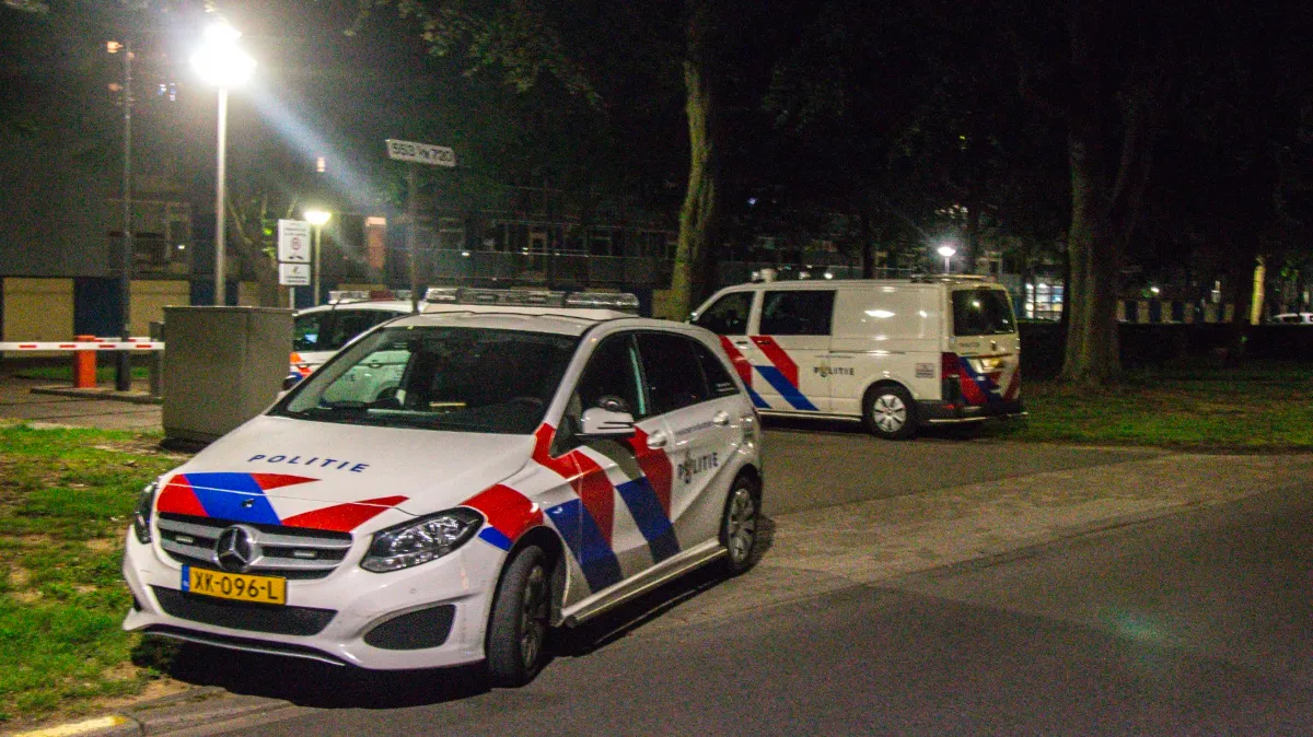 politie inzet eisenhowerstraat foto bjron de hoog