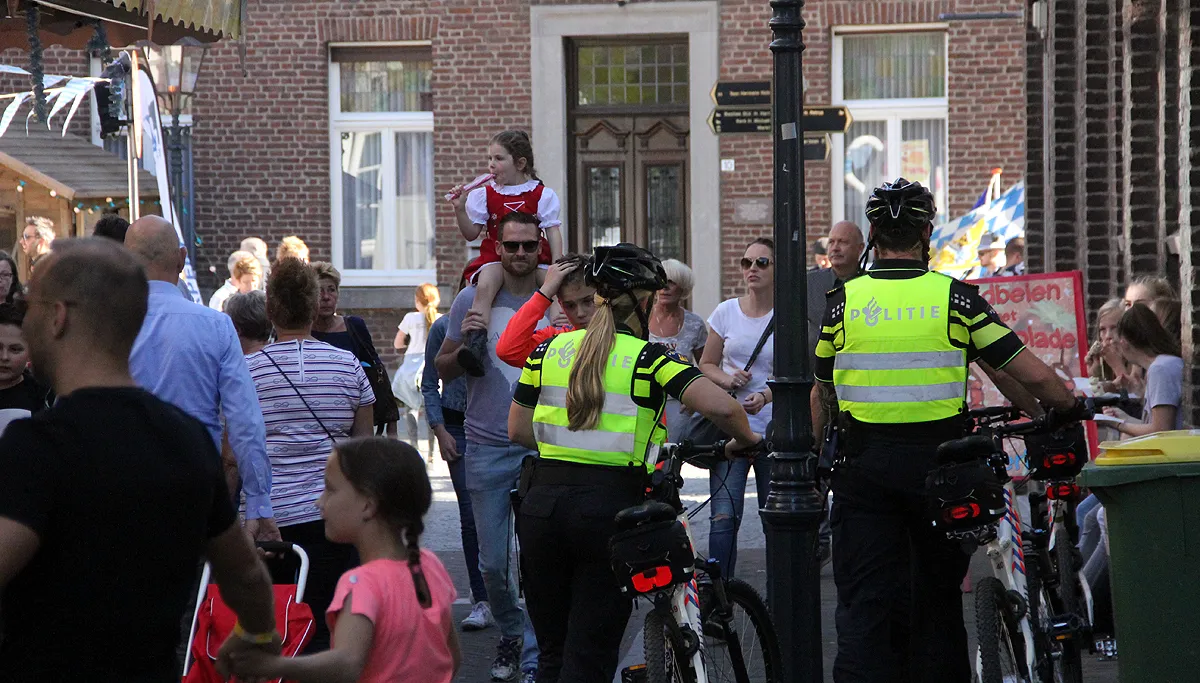politie op het oktoberfeest