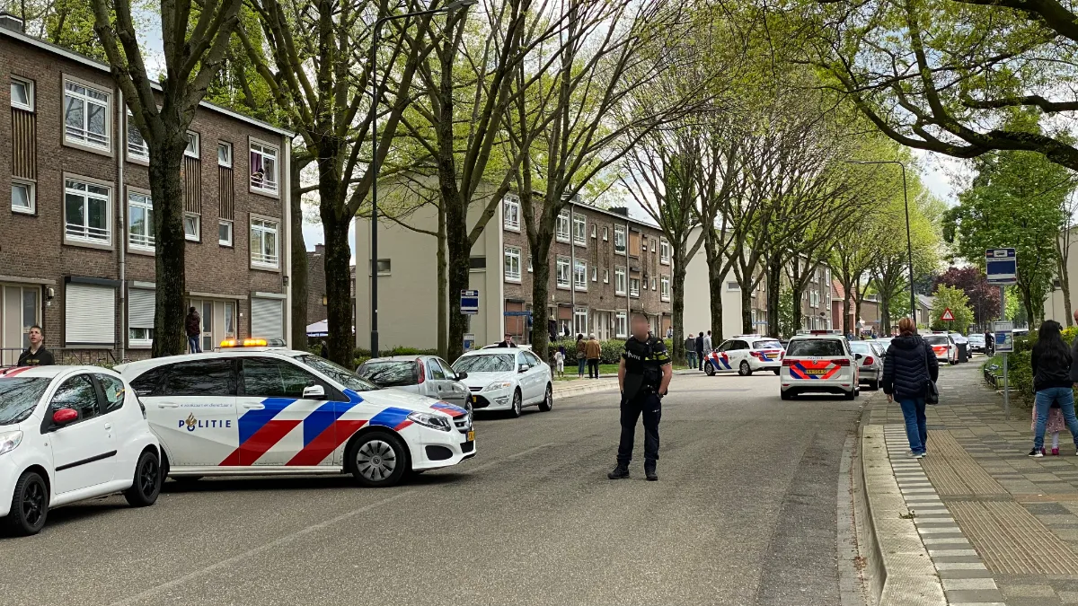 politieuitruk hemelsley overval blurred