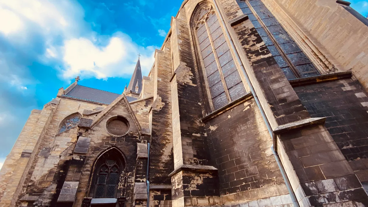 priesterkoor grote kerk sittard buitenzijde