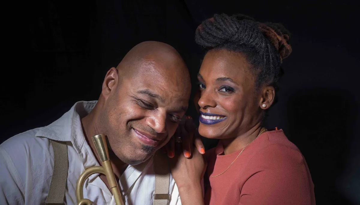 promofoto louis liggend fotograaf ron jenner kopie