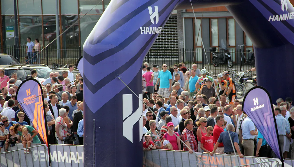 publiek bij opening tom dumoulin bike park