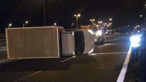 pug6chh7080rdezzdgb4dti2q gekantelde kleine vrachtauto a2