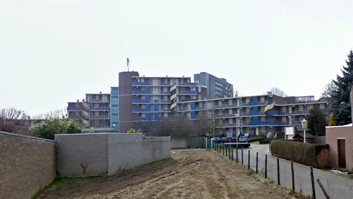 qb21y75yb53h6trumkbn4in7o reinoudflat