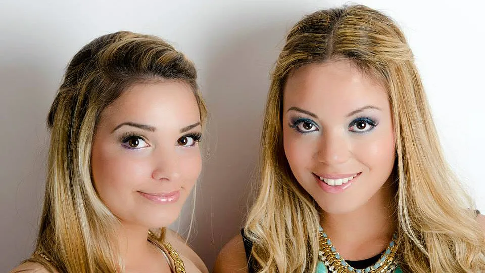 qm10loqnse1ytelz7l1afo9cz twee deelneemsters workshop