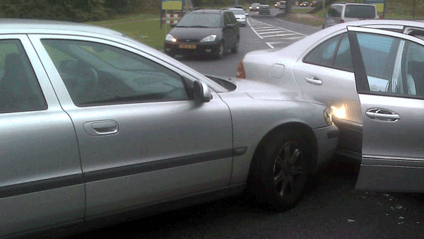 qz9gnkj9h0qunbccamyavjhsd aanrijdingmetblikschade 16 9