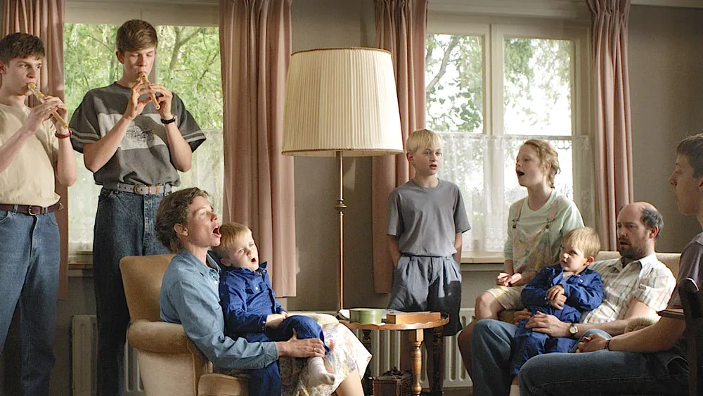 rc2ggc96l429cjh75a4xabc54 1215 confetti 1