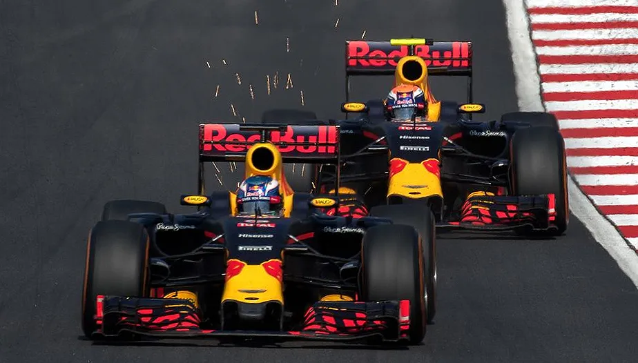 ricciardo verstappen maleisie 2016
