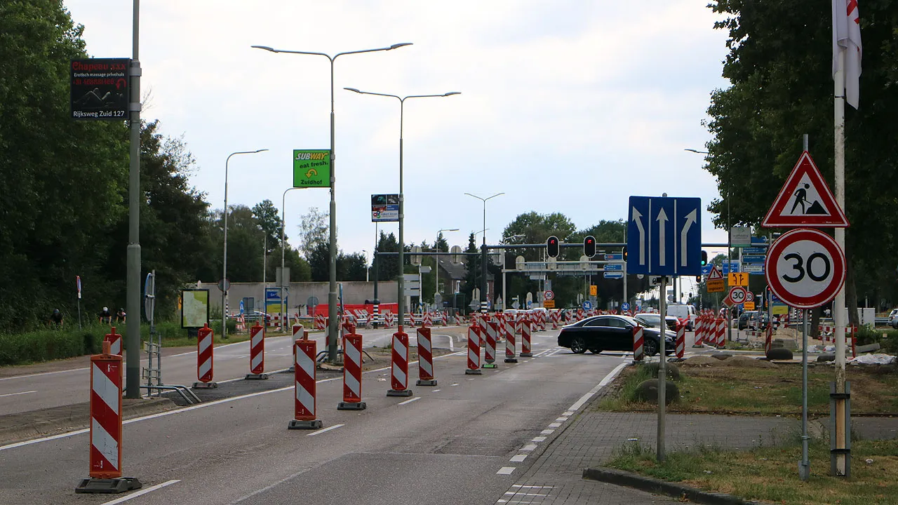 rijksweg zuid geleen mauritslaan beek