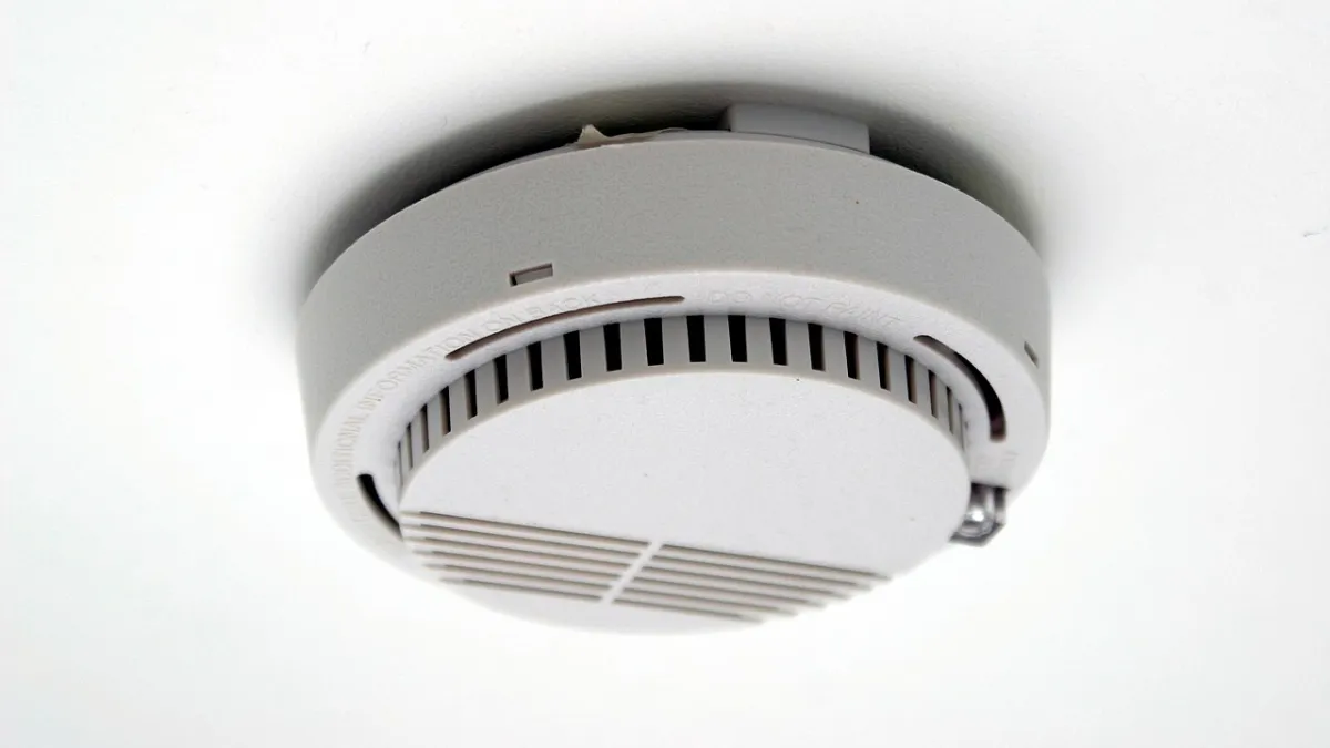 rookmelder aan plafond